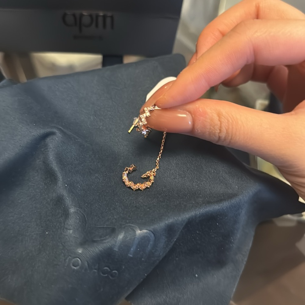 Authentic APM Rose Gold Ear String Set - Picture 5 of 10